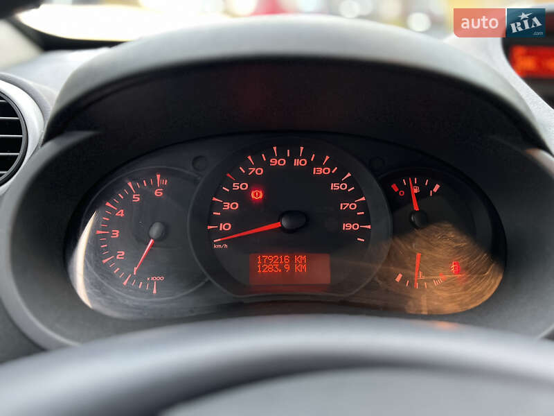 Минивэн Renault Kangoo 2011 в Ровно