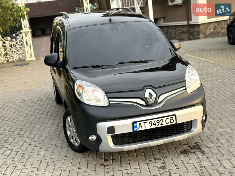 Грузовой фургон Renault Kangoo 2014 в Черновцах