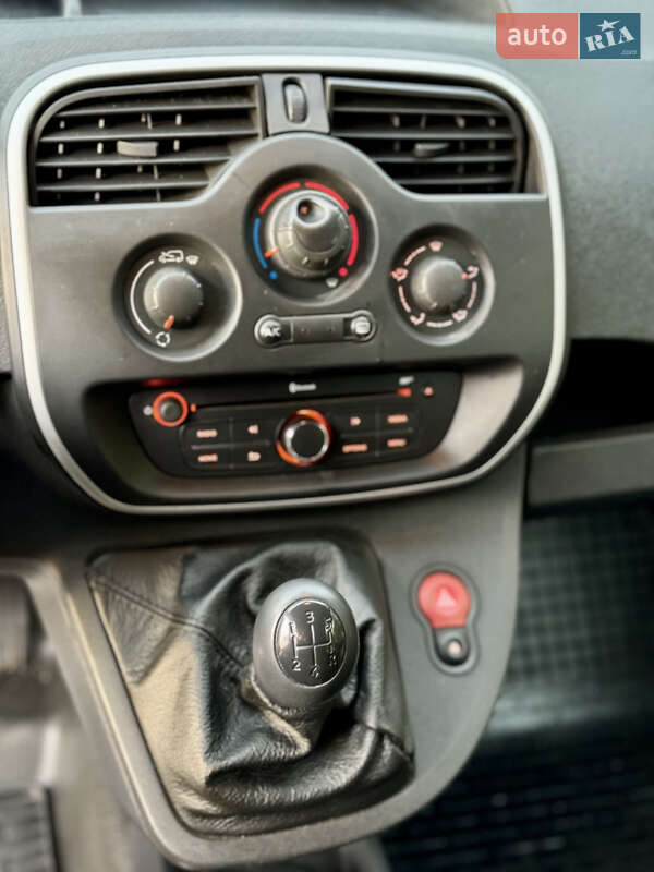 Грузовой фургон Renault Kangoo 2014 в Черновцах