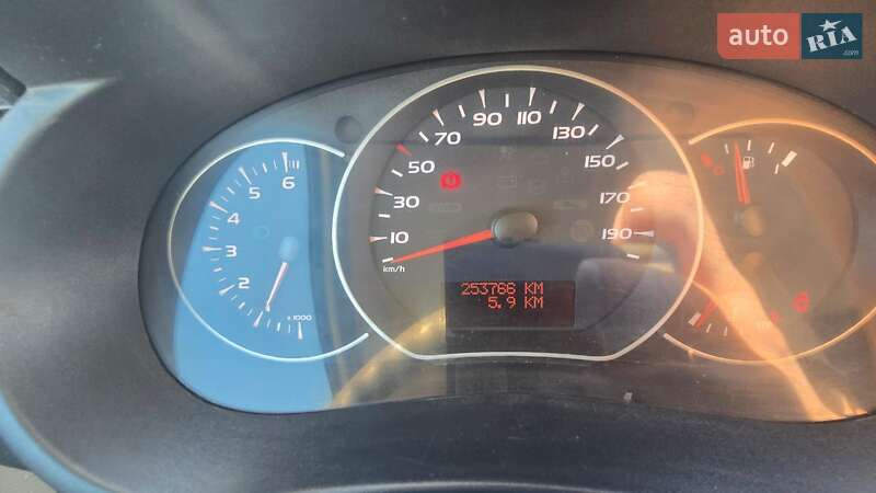 Вантажопасажирський фургон Renault Kangoo 2011 в Львові