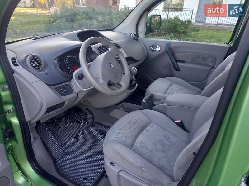 Минивэн Renault Kangoo 2008 в Ватутино фото 19 Минивэн Renault Kangoo 2008 в Ватутино