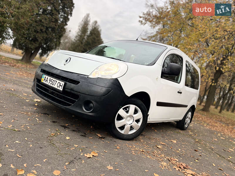 Минивэн Renault Kangoo 2011 в Владимире