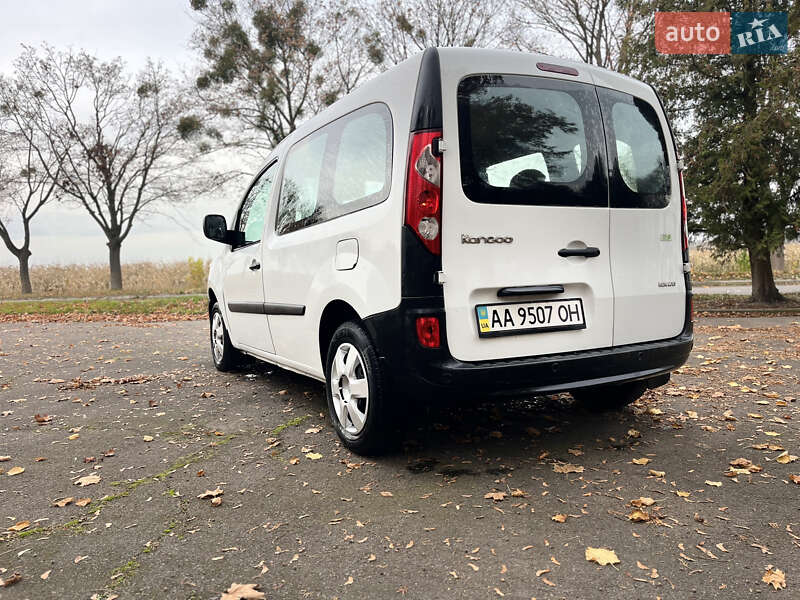 Минивэн Renault Kangoo 2011 в Владимире