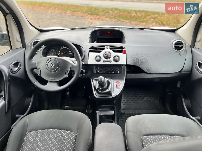 Минивэн Renault Kangoo 2011 в Владимире