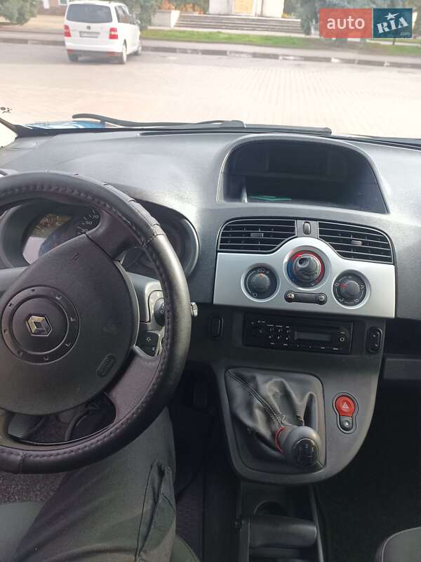 Мінівен Renault Kangoo 2011 в Івано-Франківську