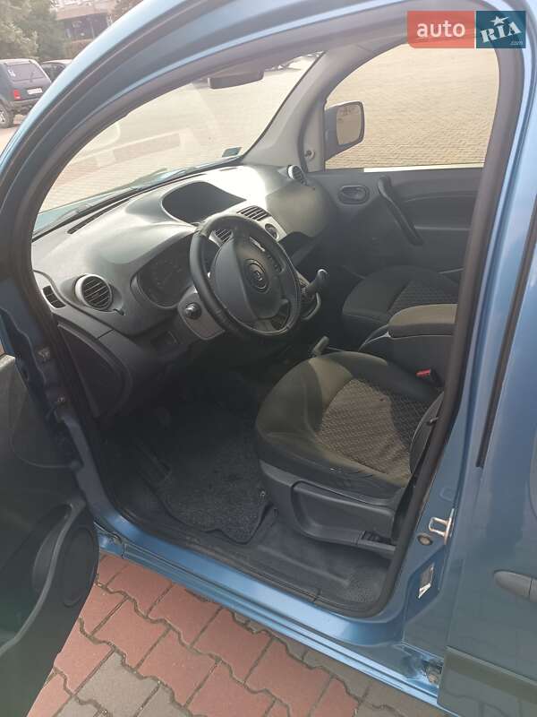 Мінівен Renault Kangoo 2011 в Івано-Франківську