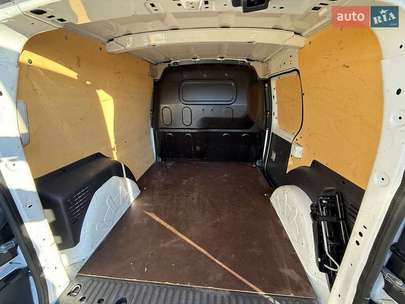 Грузовой фургон Renault Kangoo 2020 в Стрые