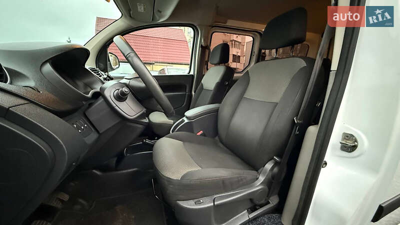 Мінівен Renault Kangoo 2017 в Бердичеві фото 15 Мінівен Renault Kangoo 2017 в Бердичеві