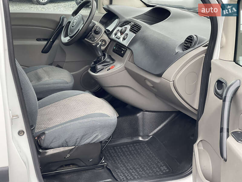 Минивэн Renault Kangoo 2009 в Черновцах