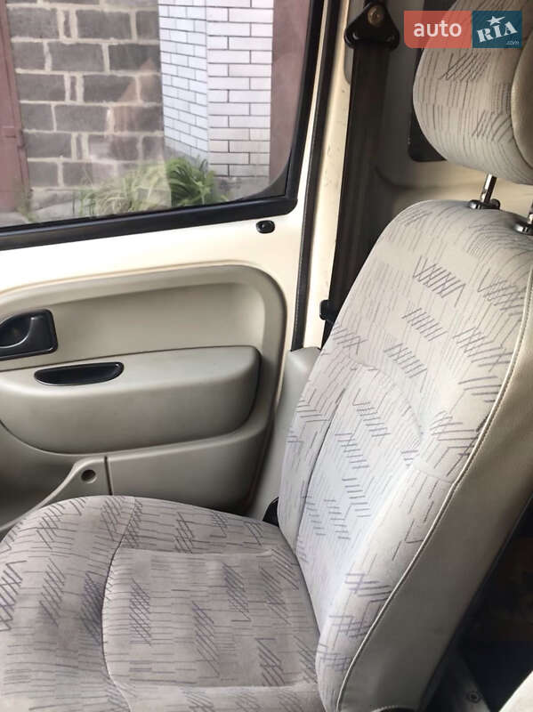 Вантажний фургон Renault Kangoo 2006 в Києві