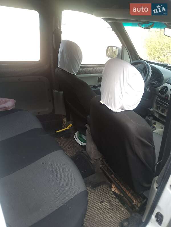 Минивэн Renault Kangoo 2003 в Сумах