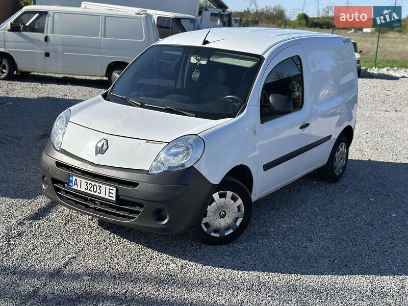 Грузопассажирский фургон Renault Kangoo 2014 в Киеве фото 2 Грузопассажирский фургон Renault Kangoo 2014 в Киеве