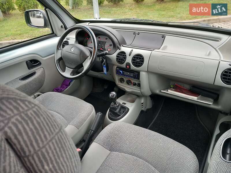 Минивэн Renault Kangoo 2002 в Городке фото 26 Минивэн Renault Kangoo 2002 в Городке