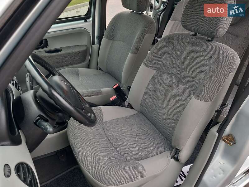 Минивэн Renault Kangoo 2002 в Городке фото 41 Минивэн Renault Kangoo 2002 в Городке