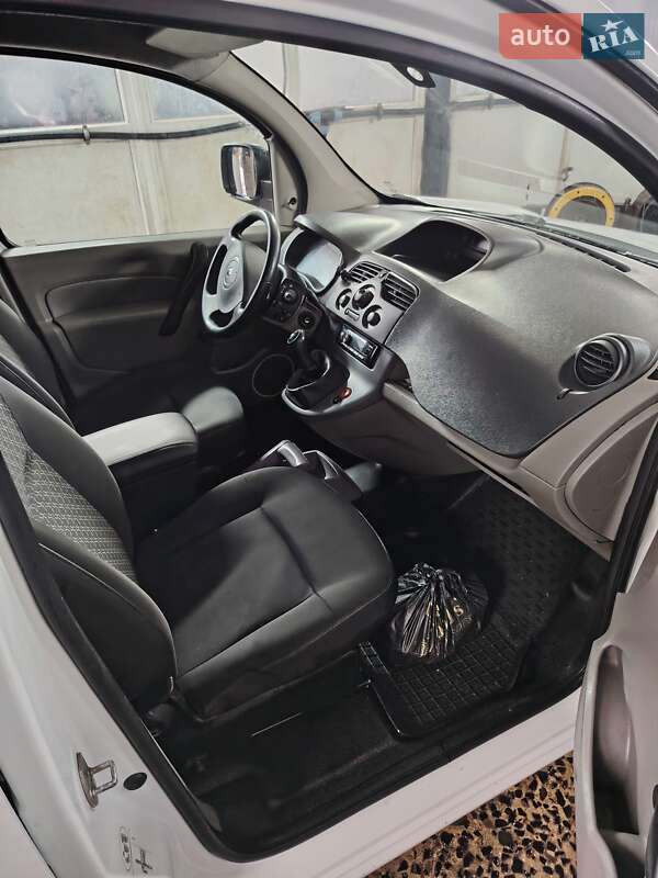 Вантажний фургон Renault Kangoo 2009 в Луцьку