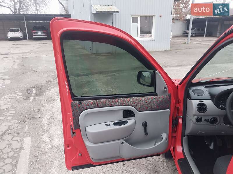 Минивэн Renault Kangoo 2004 в Николаеве фото 14 Минивэн Renault Kangoo 2004 в Николаеве