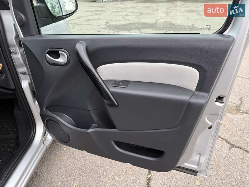 Мінівен Renault Kangoo 2016 в Дніпрі