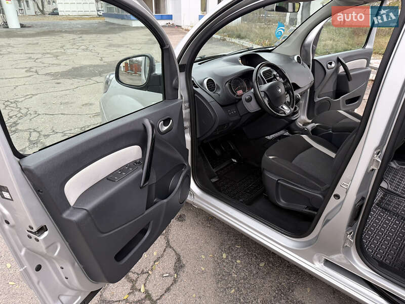 Мінівен Renault Kangoo 2016 в Дніпрі