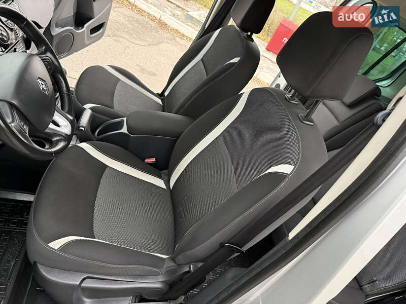 Мінівен Renault Kangoo 2016 в Дніпрі