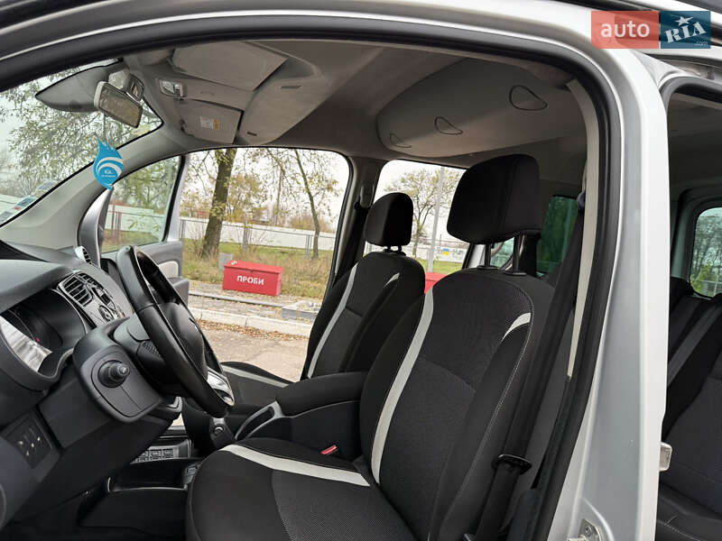 Мінівен Renault Kangoo 2016 в Дніпрі