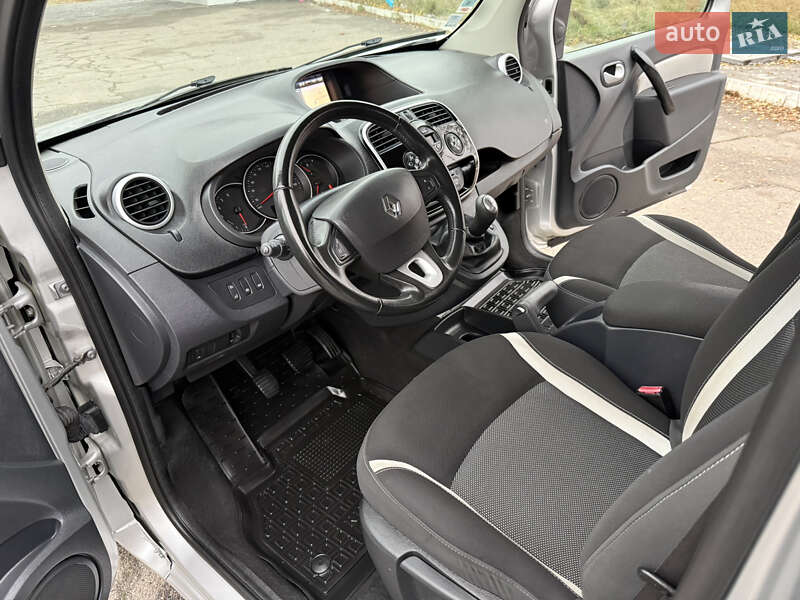 Мінівен Renault Kangoo 2016 в Дніпрі