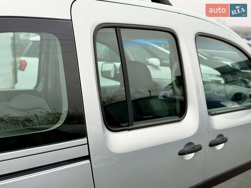 Мінівен Renault Kangoo 2008 в Рівному фото 10 Мінівен Renault Kangoo 2008 в Рівному