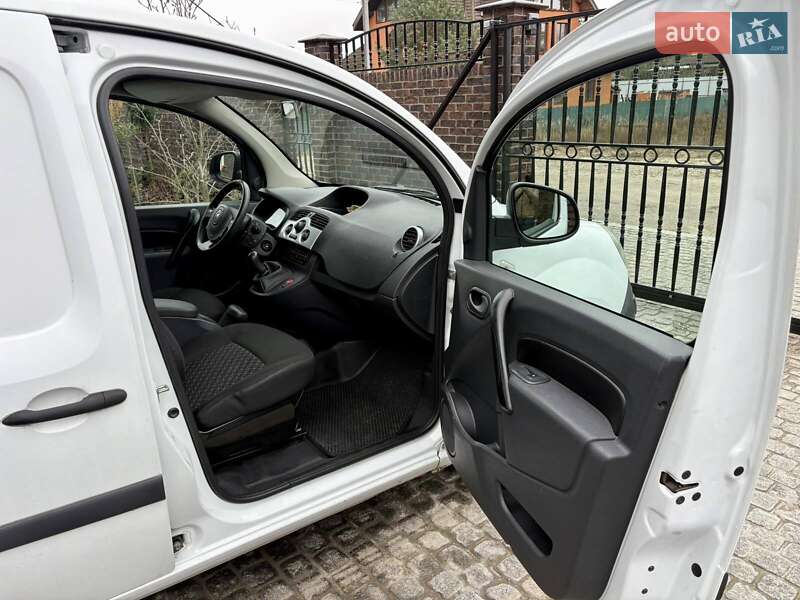 Грузовой фургон Renault Kangoo 2013 в Киеве фото 4 Грузовой фургон Renault Kangoo 2013 в Киеве