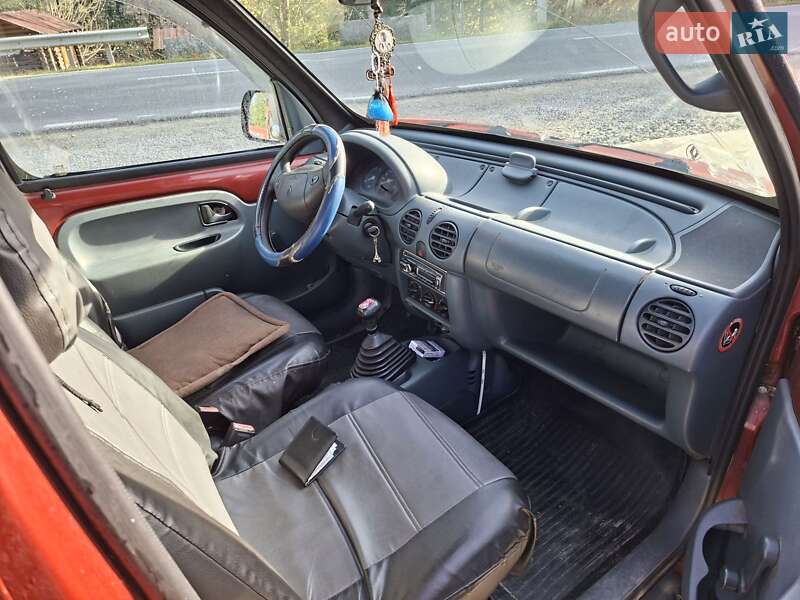 Минивэн Renault Kangoo 1999 в Микуличине