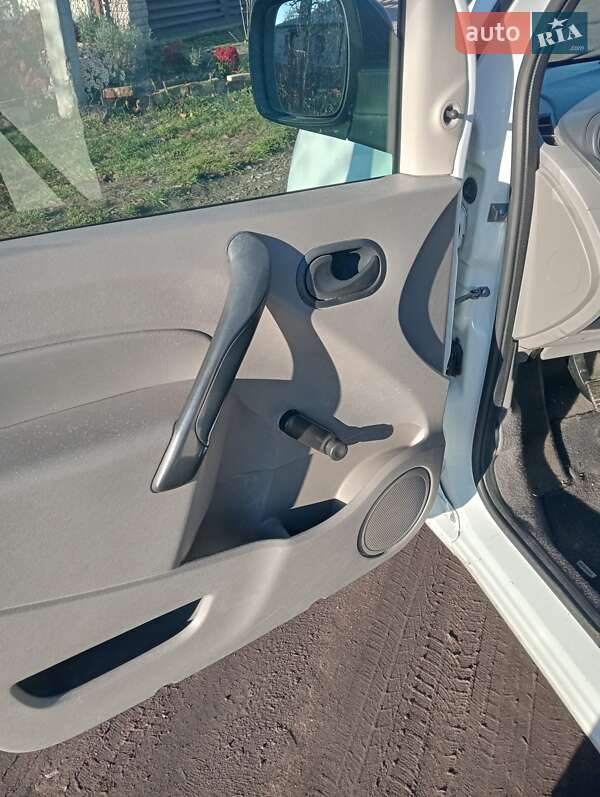 Мінівен Renault Kangoo 2009 в Нововолинську фото 11 Мінівен Renault Kangoo 2009 в Нововолинську