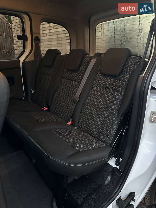 Мінівен Renault Kangoo 2013 в Чернівцях фото 21 Мінівен Renault Kangoo 2013 в Чернівцях
