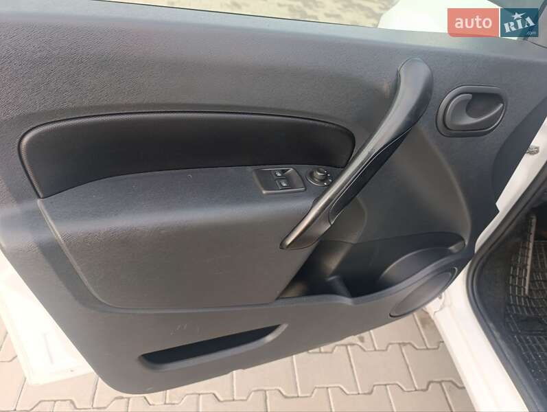 Грузовой фургон Renault Kangoo 2020 в Золочеве