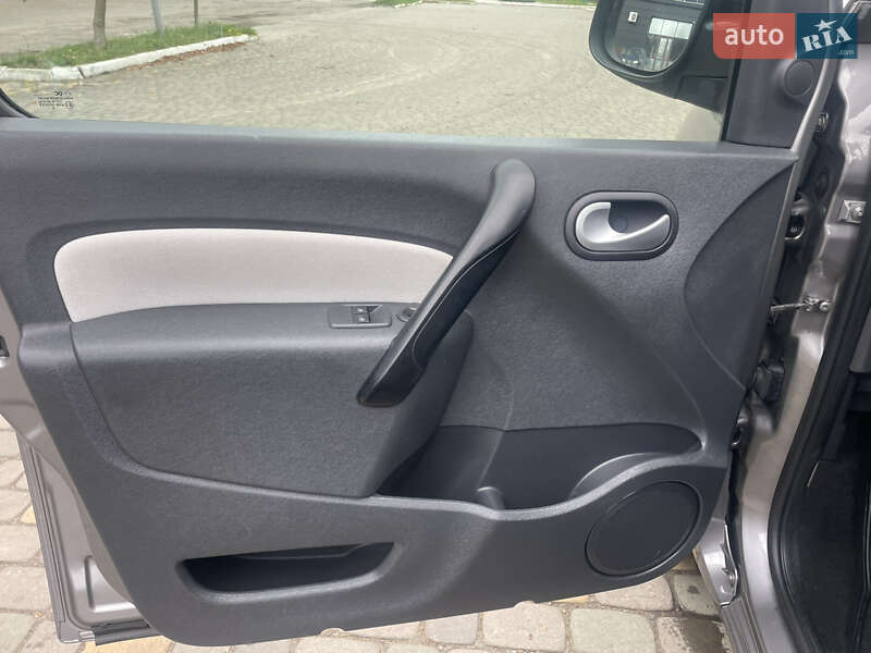 Минивэн Renault Kangoo 2014 в Луцке фото 28 Минивэн Renault Kangoo 2014 в Луцке