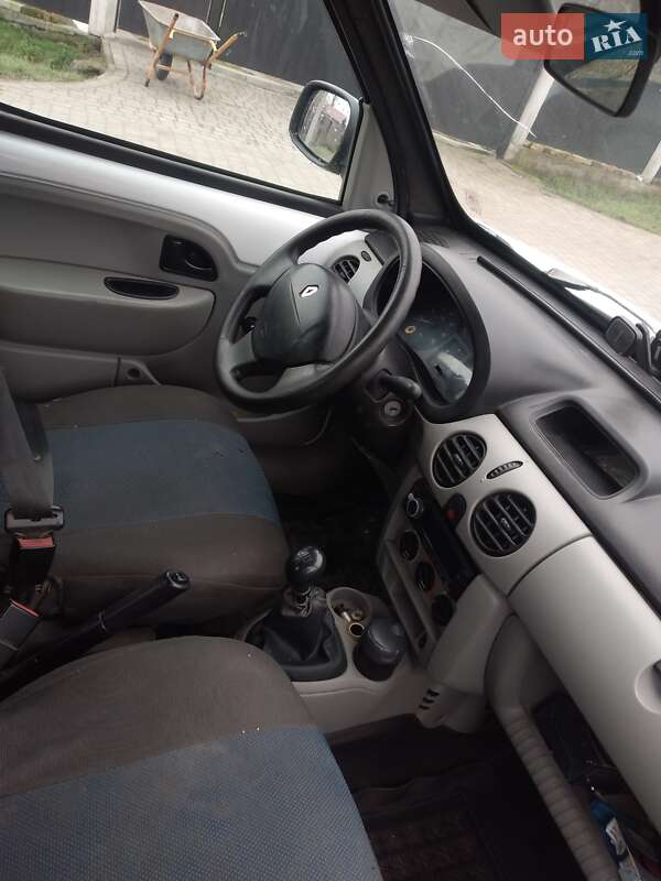 Минивэн Renault Kangoo 2004 в Львове