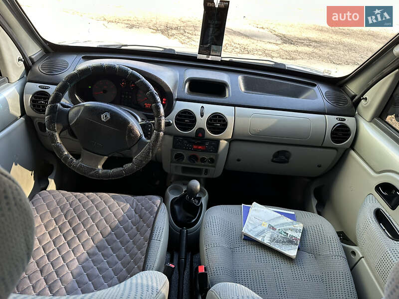 Мінівен Renault Kangoo 2004 в Чернівцях