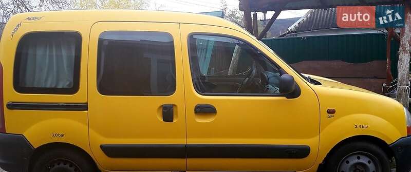 Минивэн Renault Kangoo 2003 в Тараще фото Минивэн Renault Kangoo 2003 в Тараще