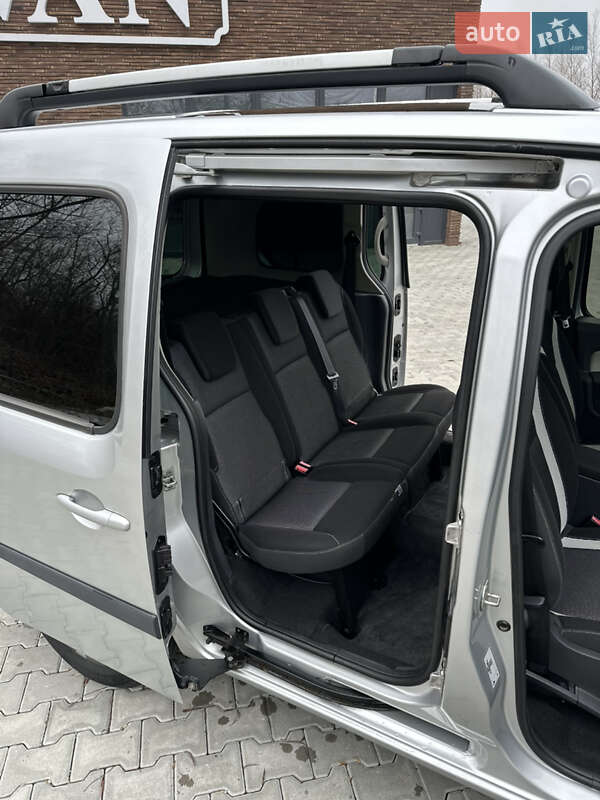 Минивэн Renault Kangoo 2015 в Черновцах