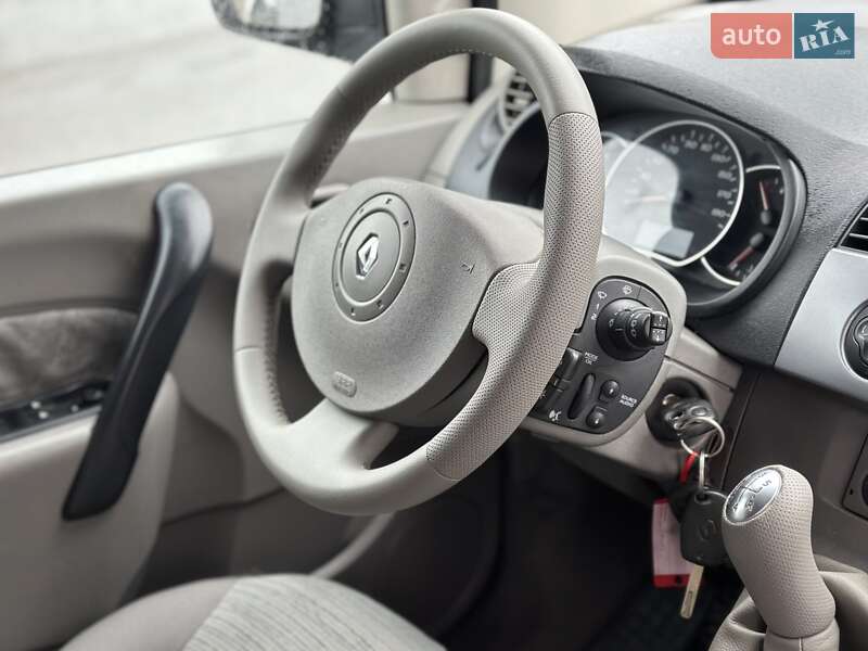 Минивэн Renault Kangoo 2009 в Луцке