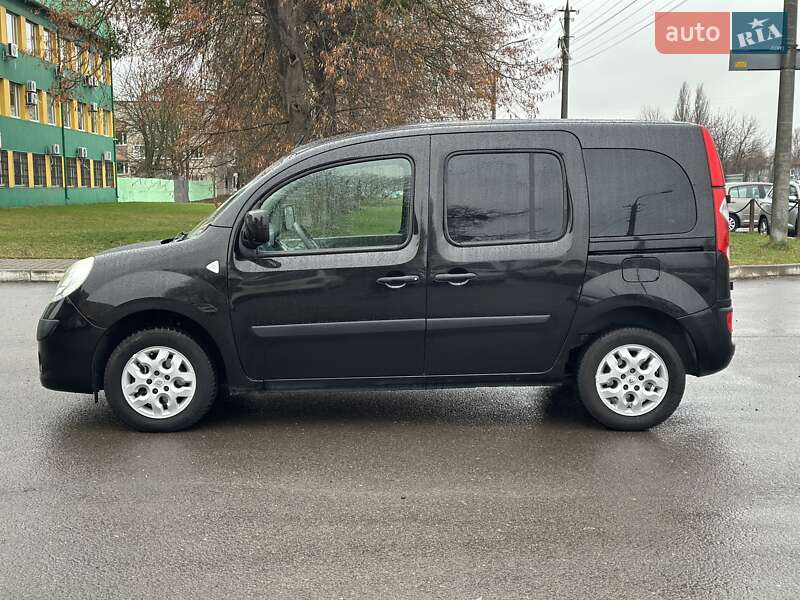 Минивэн Renault Kangoo 2009 в Луцке