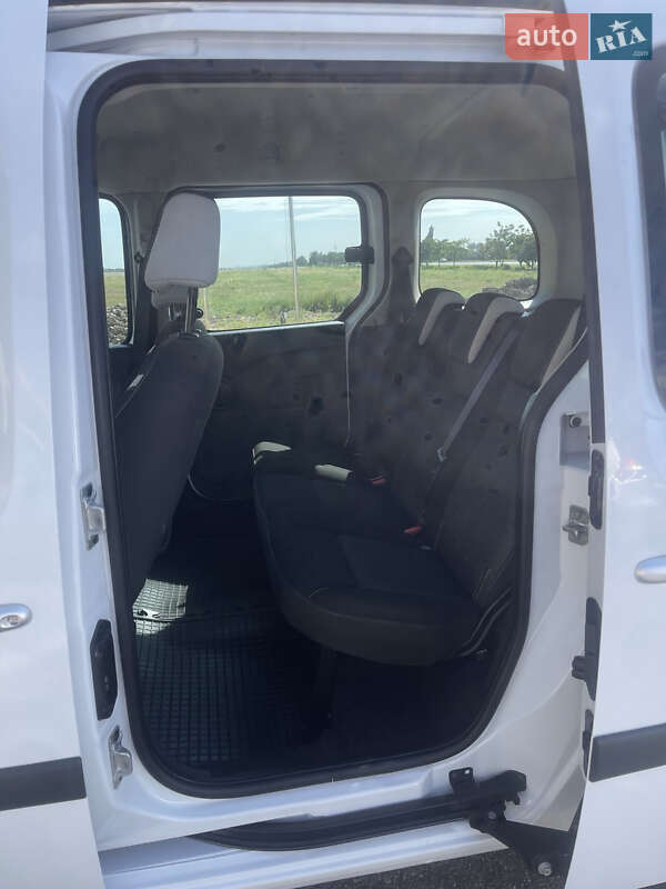 Минивэн Renault Kangoo 2014 в Арцизе