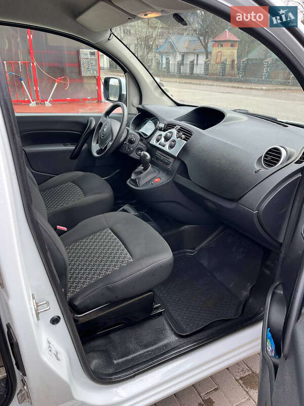 Грузовой фургон Renault Kangoo 2012 в Радивилове