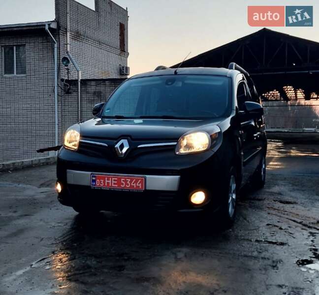 Мінівен Renault Kangoo 2017 в Дніпрі
