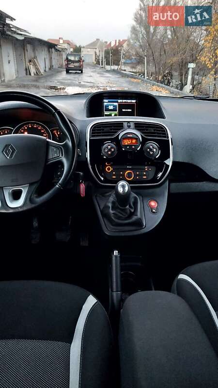 Мінівен Renault Kangoo 2017 в Дніпрі