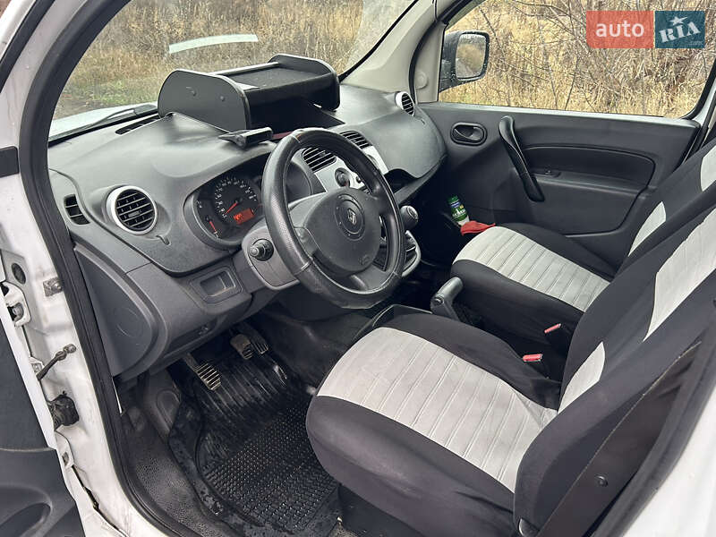 Другие грузовики Renault Kangoo 2012 в Чернигове фото 7 Другие грузовики Renault Kangoo 2012 в Чернигове