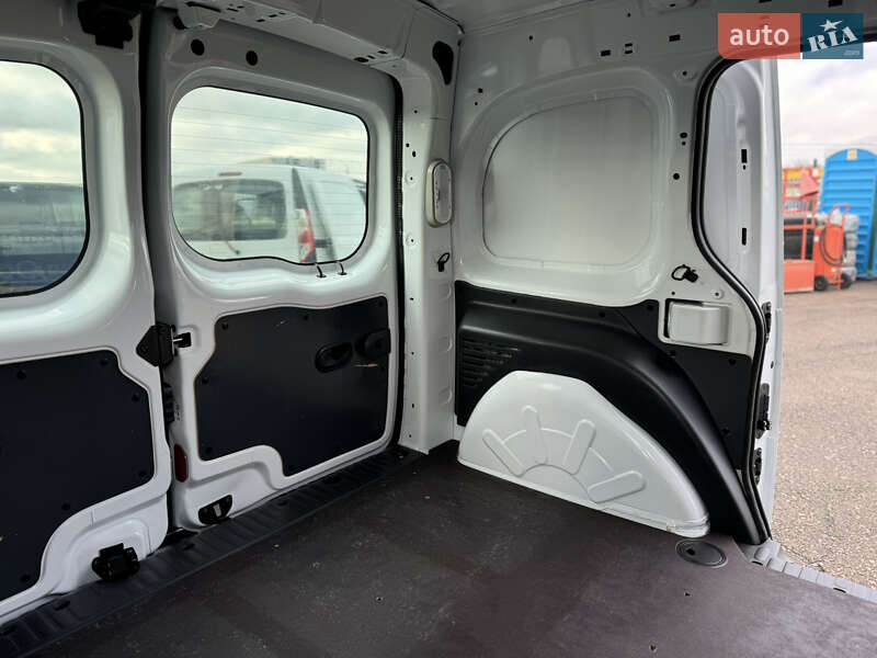 Вантажний фургон Renault Kangoo 2022 в Києві фото 44 Вантажний фургон Renault Kangoo 2022 в Києві