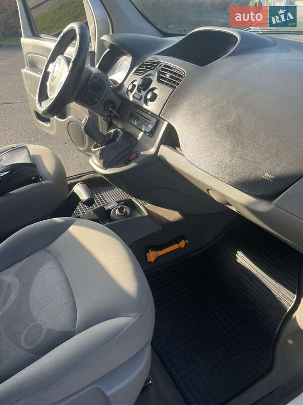 Минивэн Renault Kangoo 2010 в Кривом Роге фото 5 Минивэн Renault Kangoo 2010 в Кривом Роге