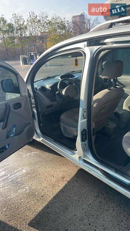 Минивэн Renault Kangoo 2010 в Кривом Роге фото 30 Минивэн Renault Kangoo 2010 в Кривом Роге