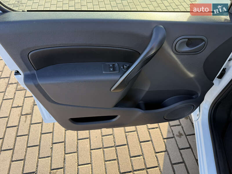 Вантажний фургон Renault Kangoo 2021 в Дубні