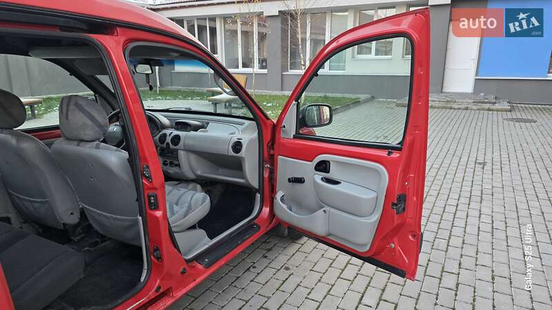 Минивэн Renault Kangoo 2003 в Луцке