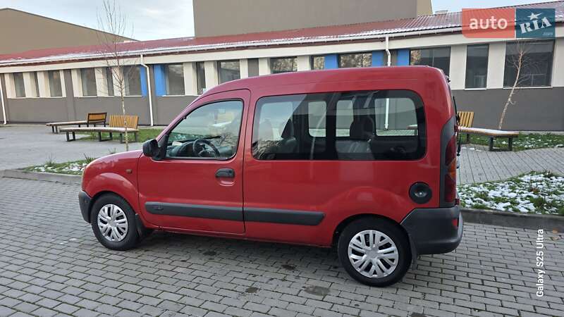 Минивэн Renault Kangoo 2003 в Луцке