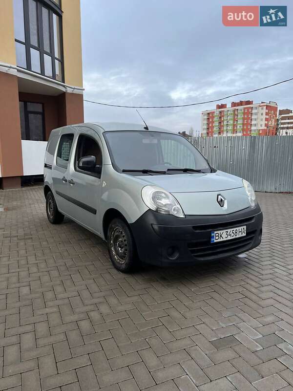 Вантажний фургон Renault Kangoo 2013 в Рівному